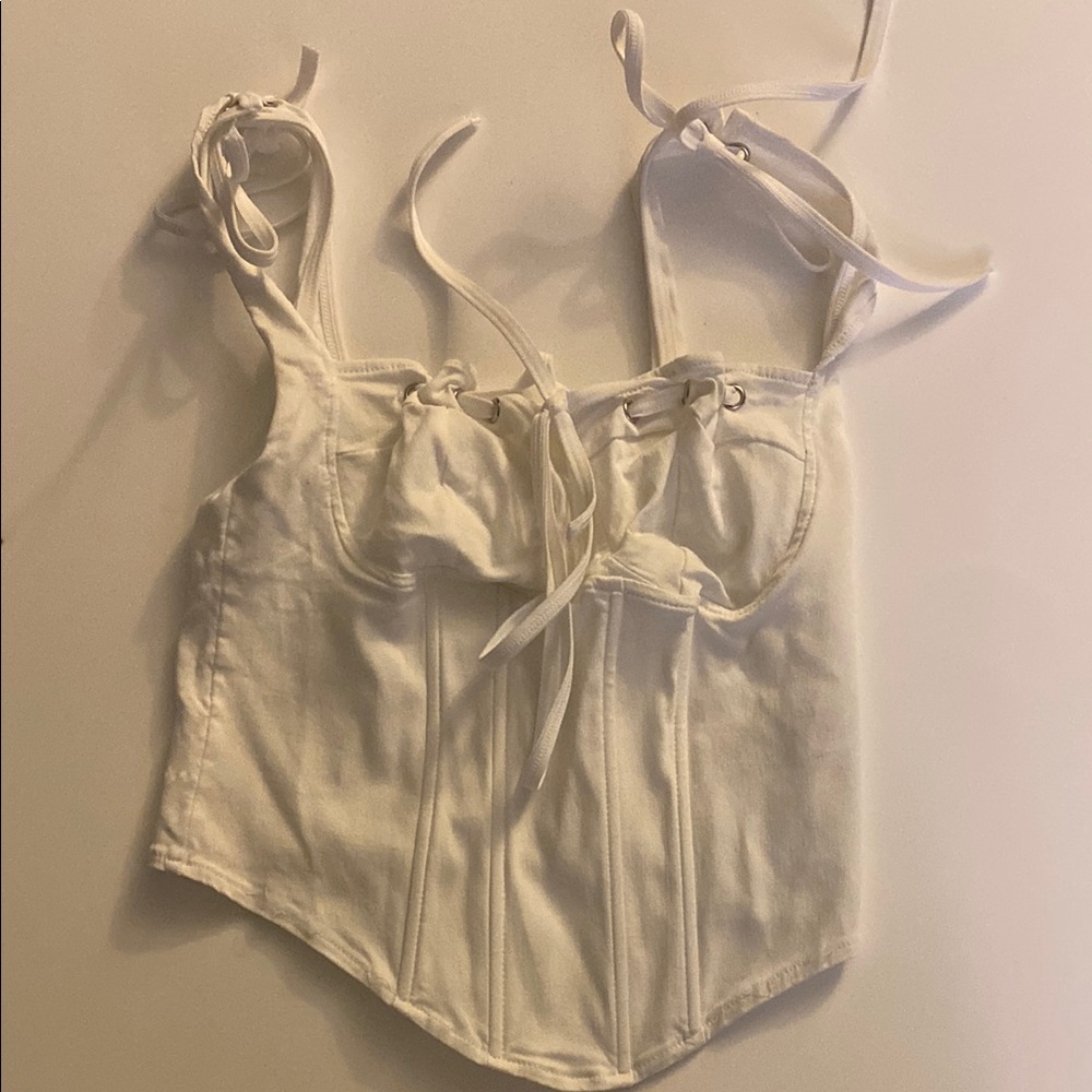 Women’s White crop top